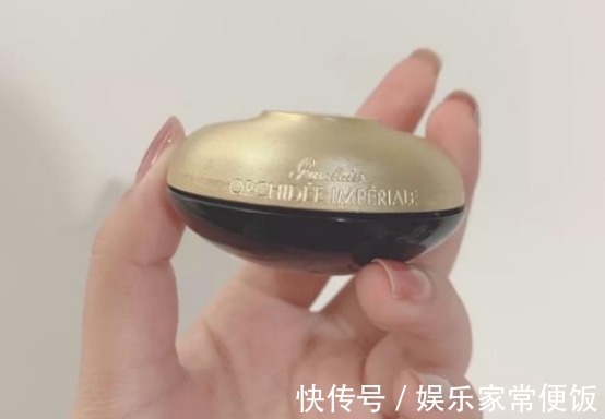 护肤品 想美白 不用去美容院也可以 让你逐步变白的有效护肤品!