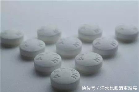 过期小药片,兑水一浇,花都长疯了,想发黄都难