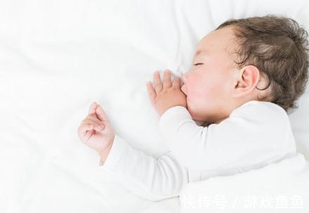 入睡|宝宝什么时候会自己睡?当出现这三个成长信号,家长可以放宽心