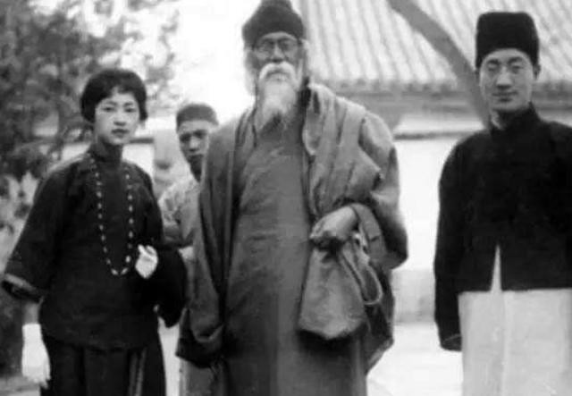 子承父业|徐积锴:才子徐志摩的后代,却未子承父业、选择与母亲经商