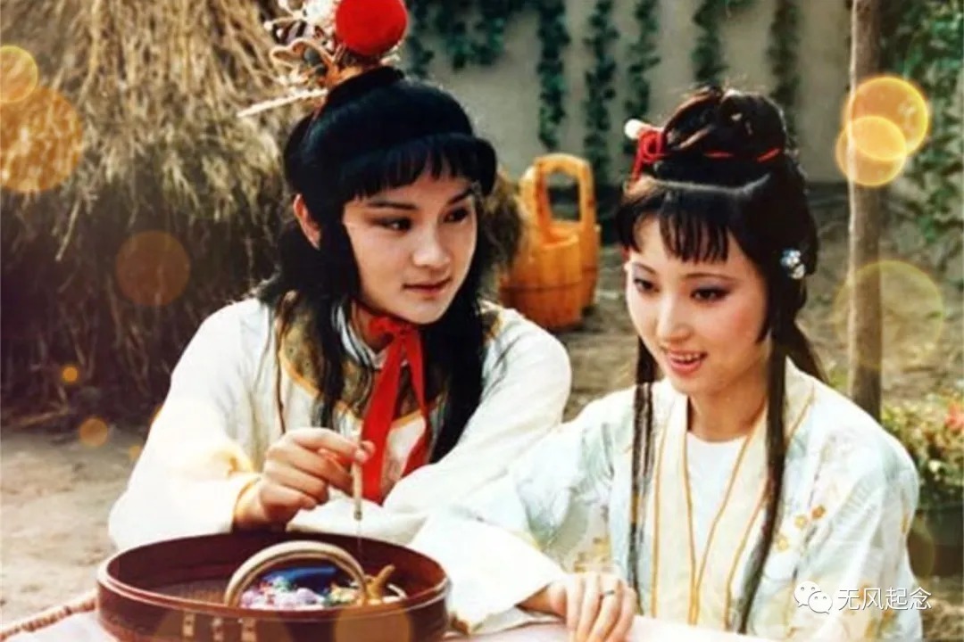 吴世昌$宝玉让黛玉喝合欢花酒,为何宝钗跟着也要喝?琢磨后竟是百般滋味