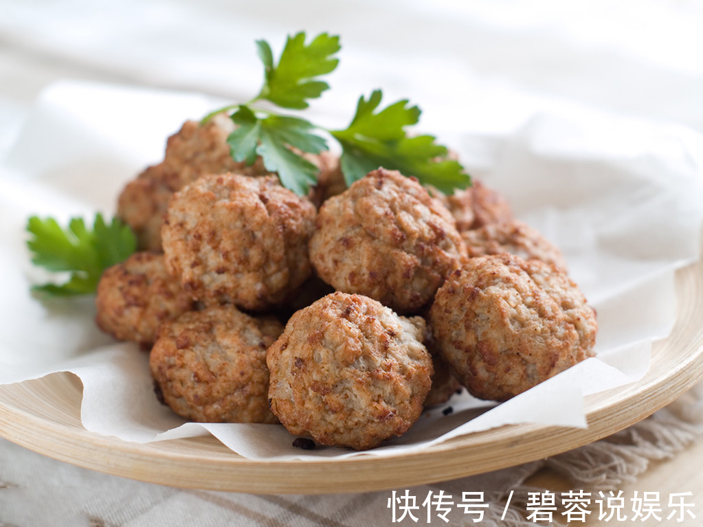 炸丸子怎么做的酥香只需牢记以下6点技巧,炸不酥不好吃来找我