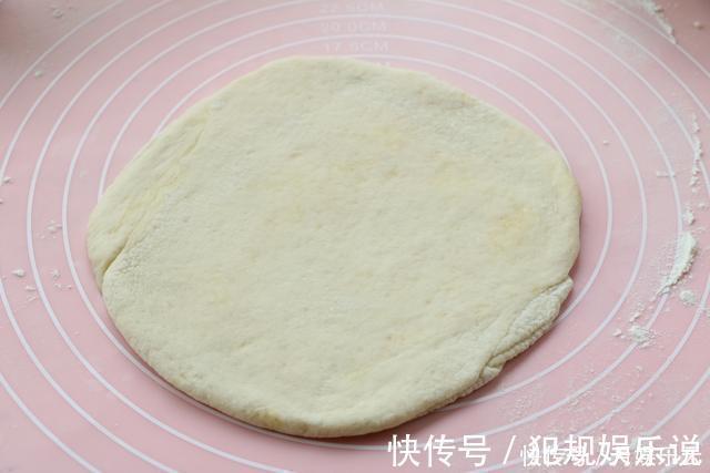 2分钟学会做千层饼,经济实惠不用买,味道比饼店的还香