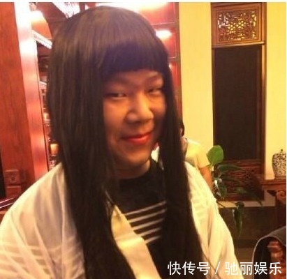 |幽默笑话:老家有这么一个人,抽烟十多年了,但是从来没买过烟