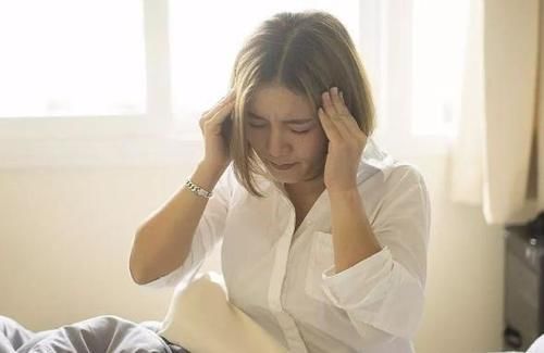 气血不足|妇科大夫建议:气血不足的女人,少吃“3红”,常做1事,养护子宫