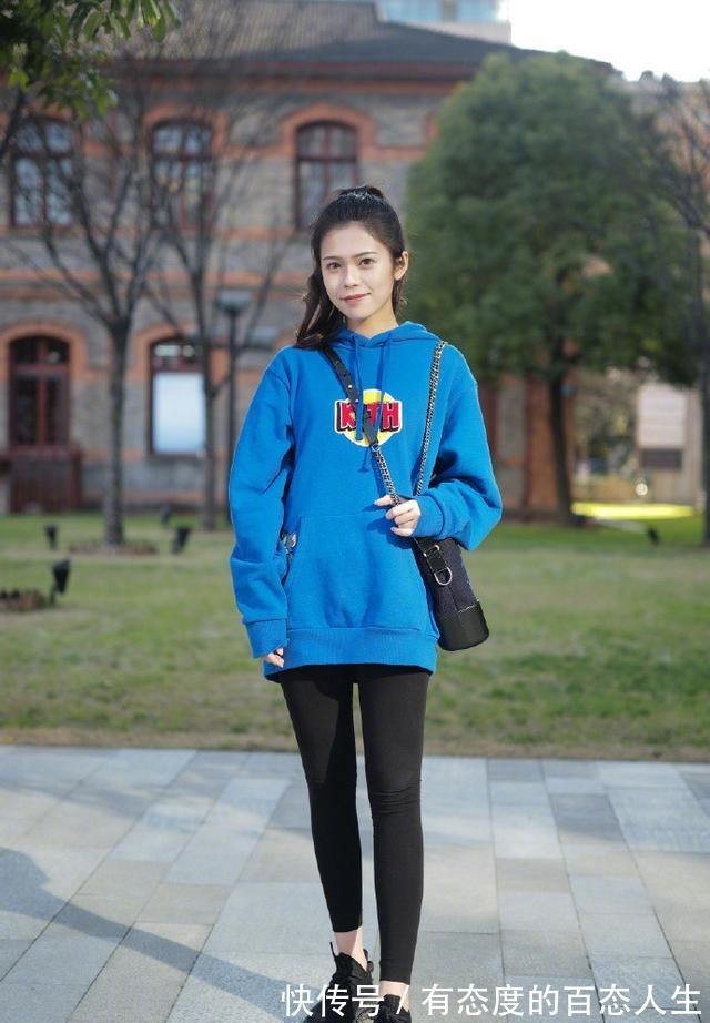 骑士靴 突然火起来了一种穿法短上衣+体操裤,显瘦又时髦,关键还实用!