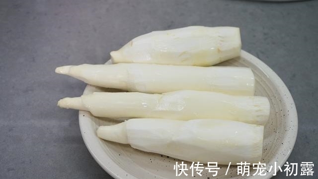 油焖茭白|家中有老人的快来看,常吃此菜,味道鲜美,还可以预防骨质疏松