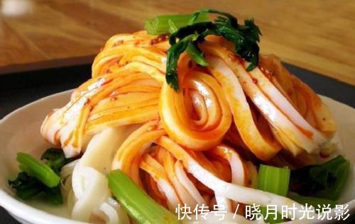 面筋|凉皮、米皮别买着吃，记住配方和比例在家就能做，Q弹爽滑特解馋