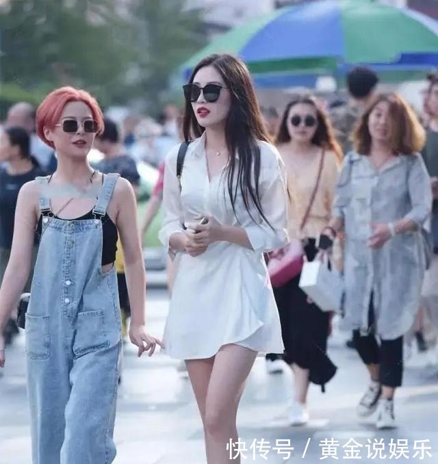 连衣裙|“下衣失踪”又火了,这样穿时髦优雅,展现了不一样的知性美!