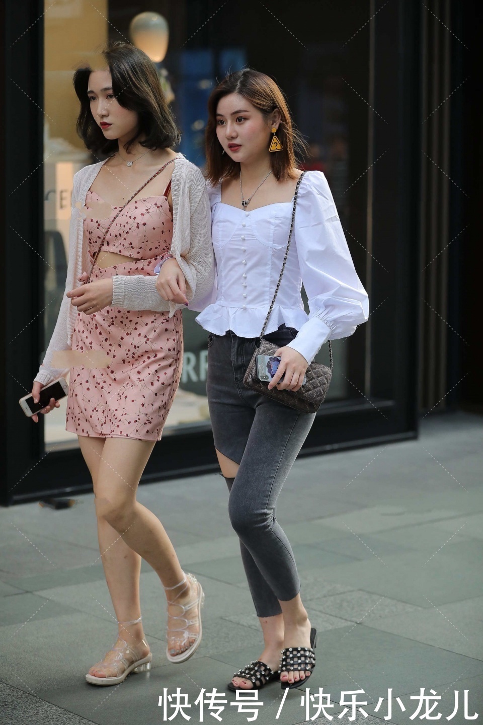 设计感十足的嫩粉连衣裙,甜美温柔,气质动人