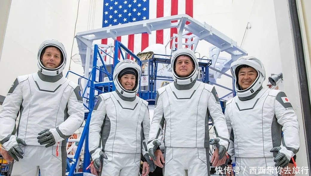 4月23日 SpaceX首次使用二手火箭、二手飞船发射载人任务