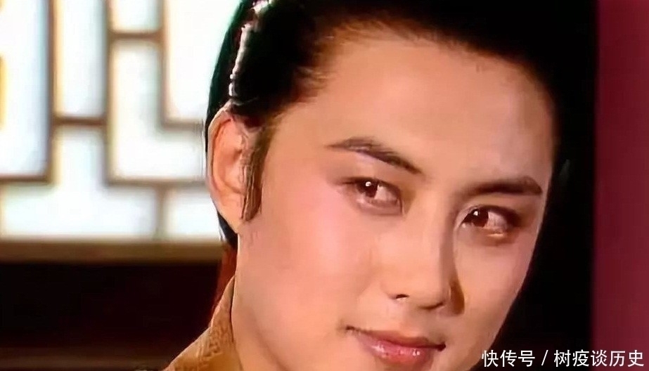 吃醋|平儿有多在乎贾琏她背地里说出的一句话,王熙凤都吃醋