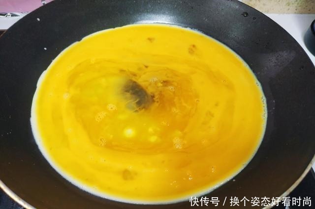 西红柿炒鸡蛋想要好吃,多加1勺调料,酸甜翻倍,2个孩子吃不够