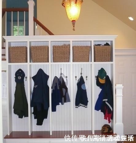 案例|入户没人放鞋柜了,太不实用!不如学着设计一排柜,一进门贼漂亮!