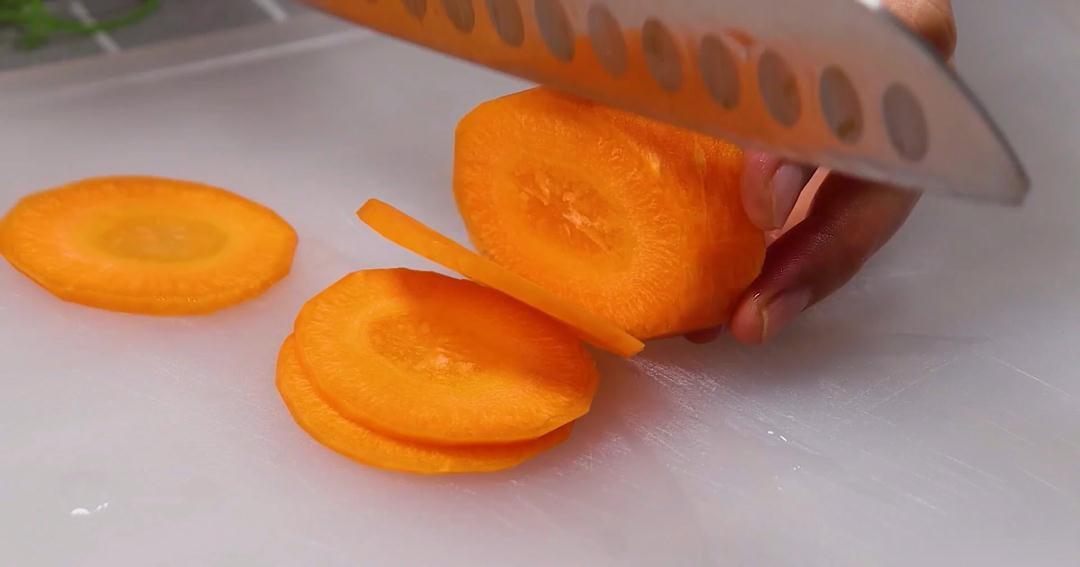 早餐新做法，一口吃进10种营养，补钙补脑，出锅宝宝吃得渣都不剩