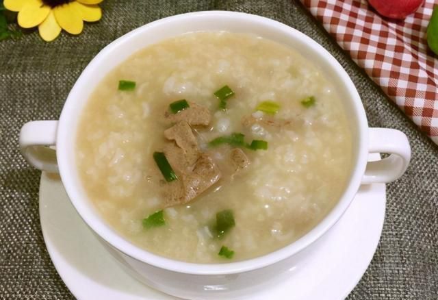  我家|今日大雪节气，我家早餐喝营养粥，滋补养身还补肝，精神饱满过冬