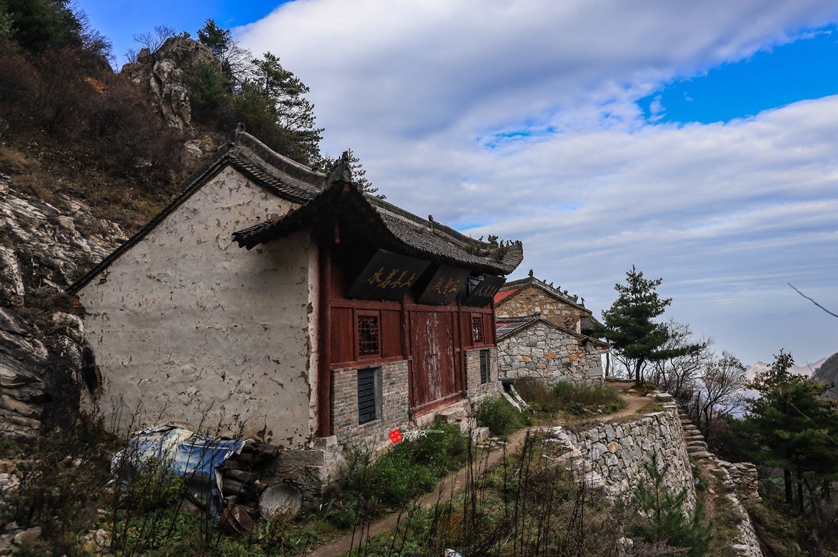 铁顶太兴山，号称终南第一峰险过华山，我用七个小时带你走完全程