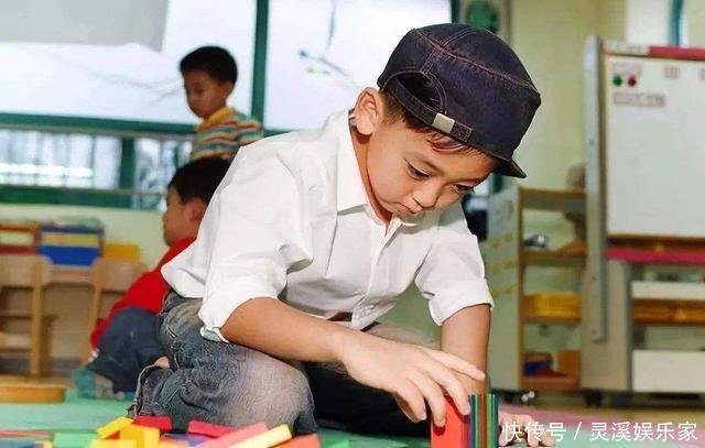 学习能力|“我前4人后6人，一共有几人”？小学生答11被打叉，家长不服