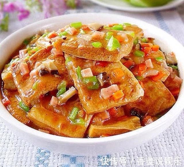 美食推荐私房浇汁豆腐,爆炒鸡胗,卤牛肚的做法