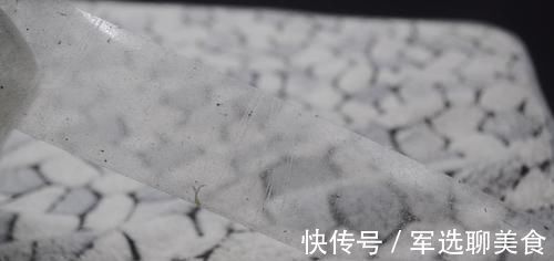 无论地垫多脏多旧，立马学会这窍门，污渍灰尘自动脱落，太实用了