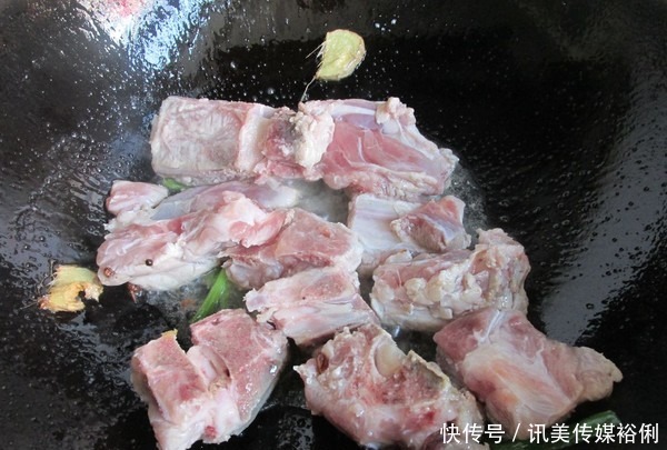 东北人最爱的一道菜,南方人却很嫌弃,东北网友:没吃过太可惜!