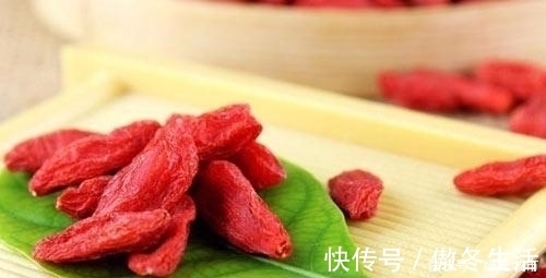 王思露|枸杞到底怎么吃才“长寿”?医生建议:每天吃不超过这一标准