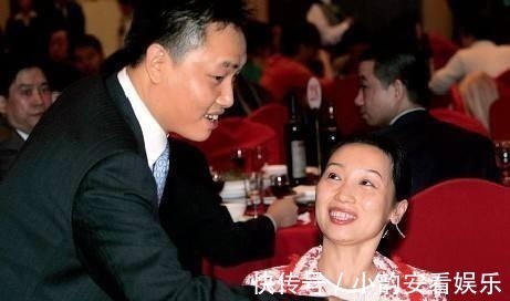 坐牢|黄光裕坐牢数年，其妻子一直坚持为他保养千万豪车，静待车主回归