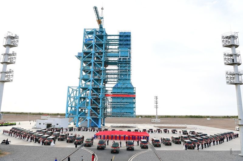 酒泉卫星发射中心|真情“十”意 120对航天新人情定大漠