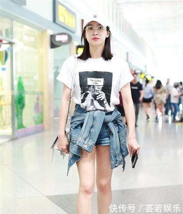 明星 小白鞋已经失宠了，今年流行“1+1鞋”，时尚显高，明星都上头了！