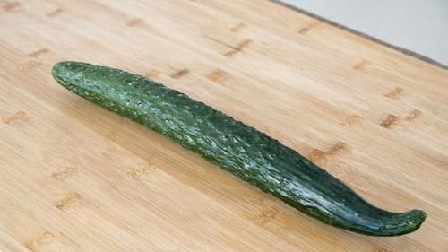 面团儿|黄瓜不要凉拌了,加1碗面粉,两手一搓做成面食,柔软劲道,过瘾