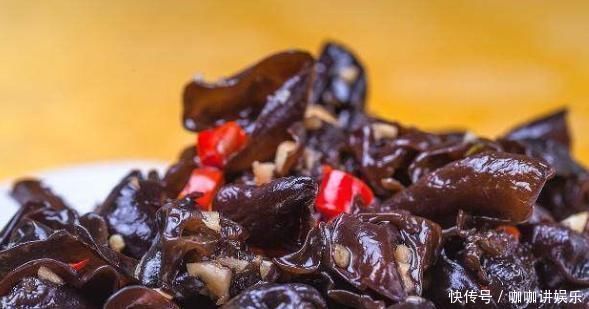 男人|鸡蛋加一物,不吃不知道,男人吃了可以补肾,女人吃了气血双补