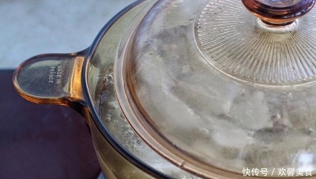 牛肉|冬天喝汤好季节,首选萝卜配牛肉,小火慢炖汤更鲜