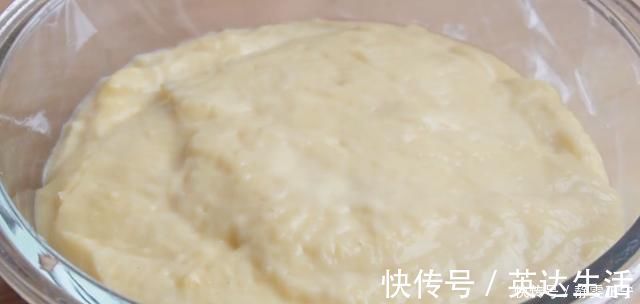 香甜|1碗糯米粉,3个鸡蛋,手不沾面,筷子一搅,软糯香甜,比蛋糕好吃