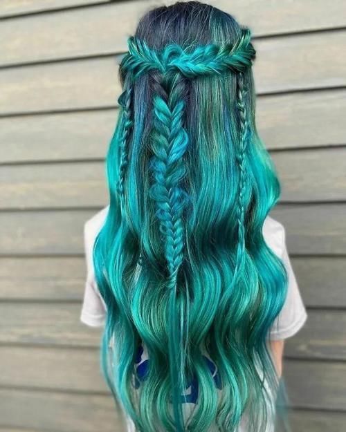 发型|21岁小伙编出漂亮的发型,脸:想要,发型:你不配