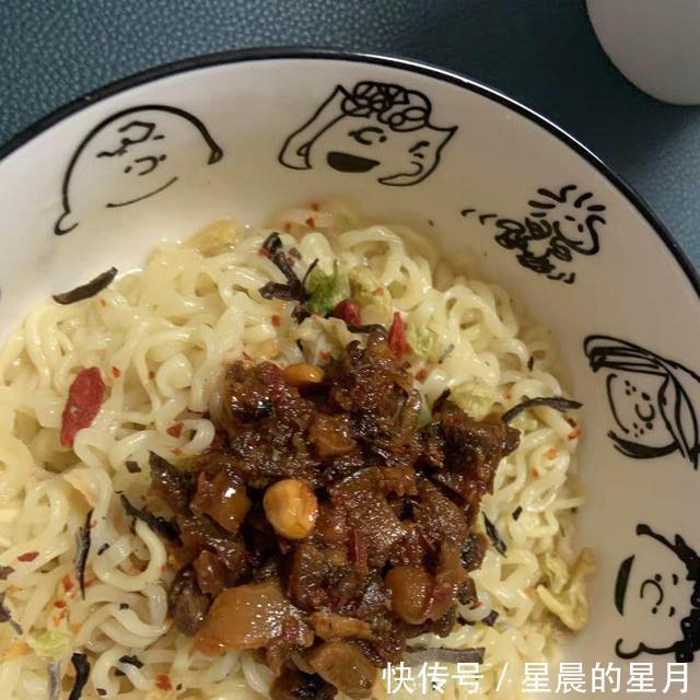 香菇牛肉酱|就算没有炒菜,也超下饭的3种拌饭酱,一次吃三碗还不是简简单单