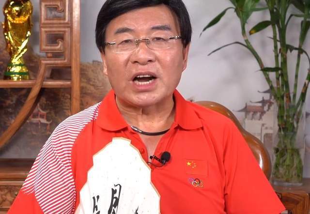 中国男足|名嘴爆料:李霄鹏将弃用现有归化国脚,球迷呼吁留下蒋光太!