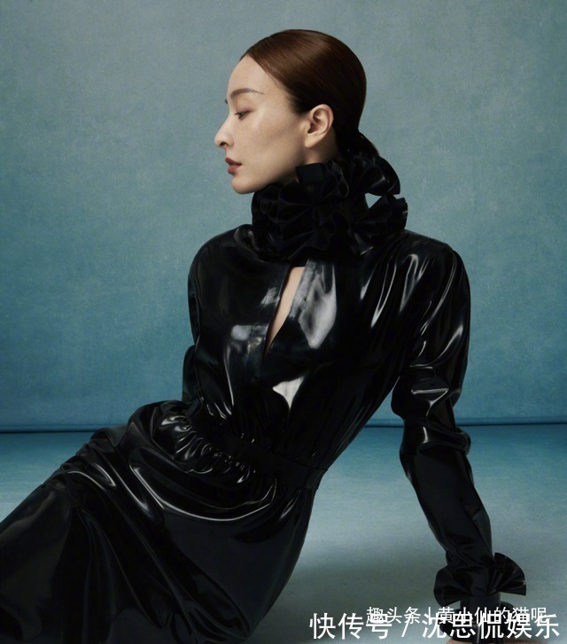 发际线 奔五奔六的女人,这几款“发型”尽量不要留,看着显老没气质