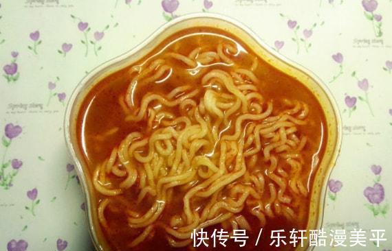 盘点好吃的10大泡面,面好汤好分量足,你都吃过哪几款