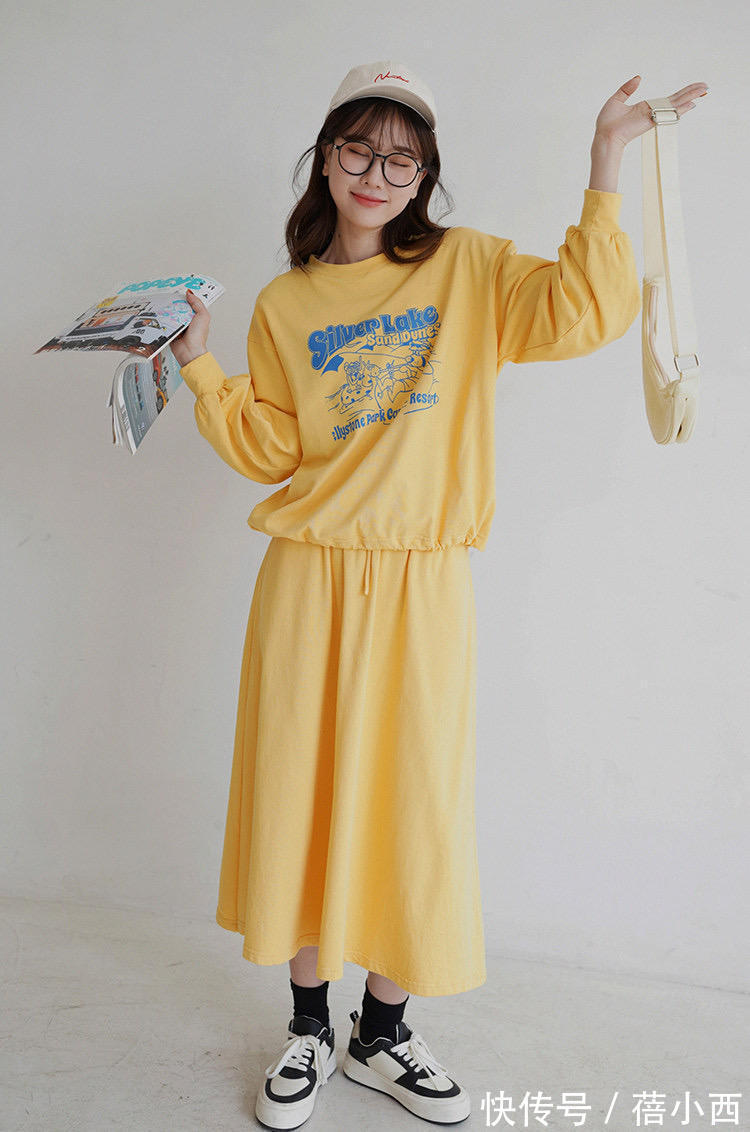 搭配|被这样的套装征服!一键解决上下搭配,让你秋季出行没穿搭烦恼