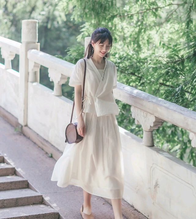 穿衣|懂得穿衣打扮太重要了，只要穿对了，普通人也会很有气质