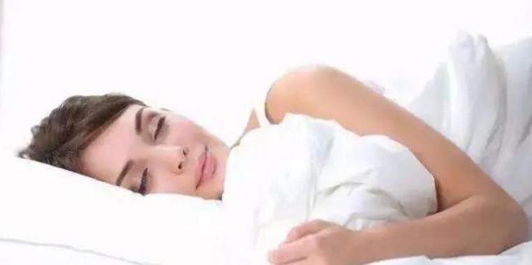  睡姿|失眠是对身体最大的伤害，以下几点教你如何快速入睡，保持好心态