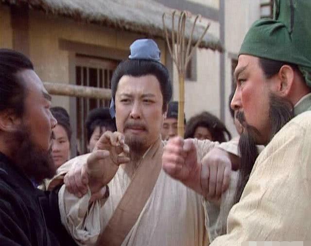 白手起家|刘备背景薄弱,家境贫寒,白手起家靠什么维持军队开销?说出来你别不信