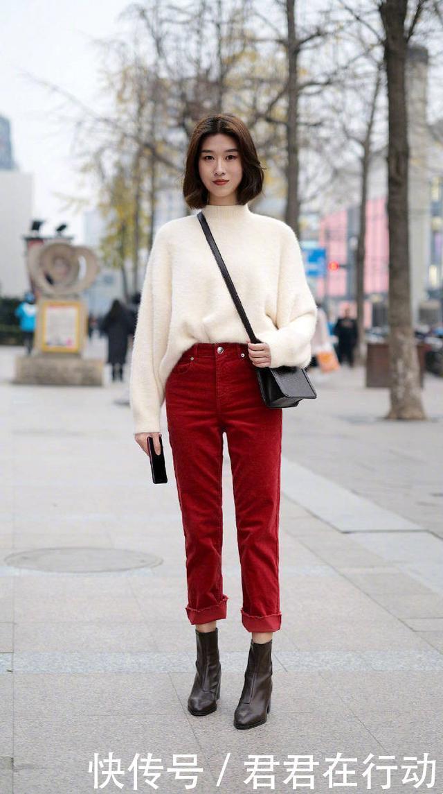 拒绝|冬季穿搭拒绝平庸,实用的“毛衣+长裤”学起来,基础款也很时髦