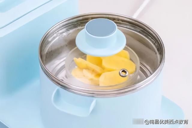 红心火龙果|薯片靠边站！这零食酥脆可口，恨不得天天吃它