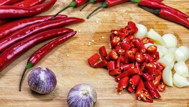 稳定血压|长期服用降压药,虽能稳定血压,但要承受三个健康问题