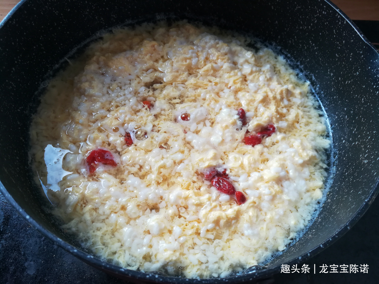 秋季快速早餐，8分钟上桌，营养滋补又暖胃，脸色红润气色好！