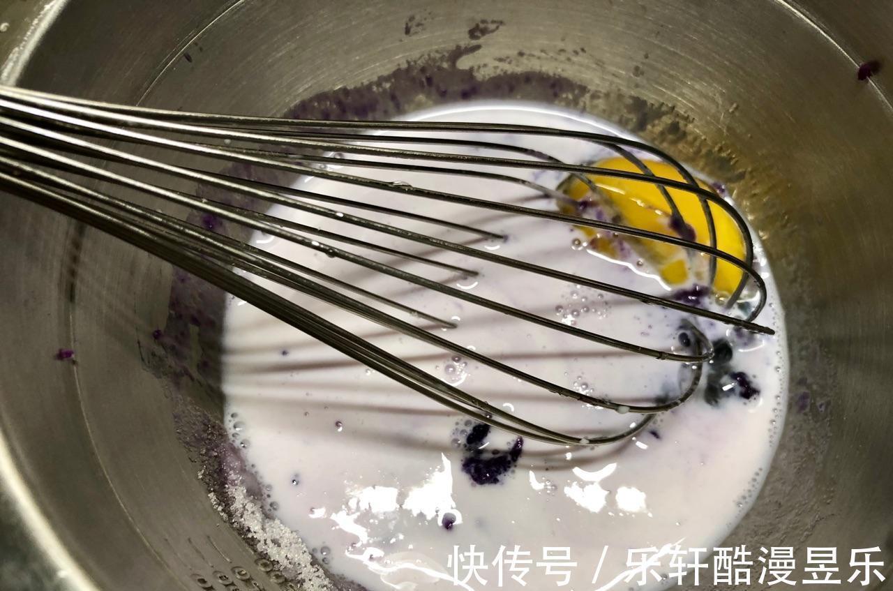 一吃就上瘾的粑粑蛋糕，软糯香甜，再也不用排队买了