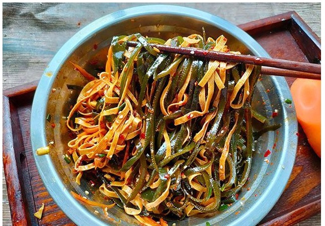 我家一周吃3回的菜,食材烫一烫,浇点料汁拌一拌,天热吃真爽口