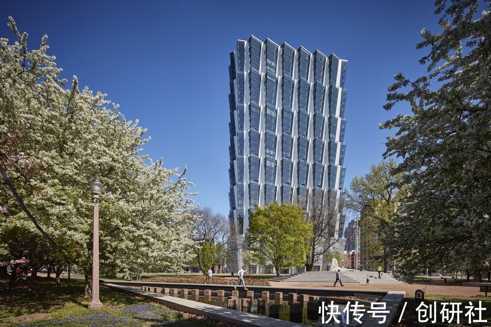 h“海参”公寓楼:国王林荫大道100号/Studio Gang