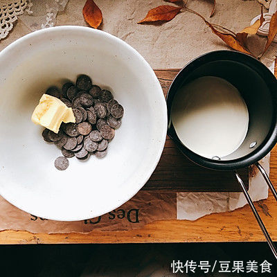 「万无一失」巧克力熔岩蛋糕